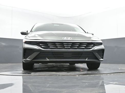 New 2026 Hyundai Elantra Limited image 44