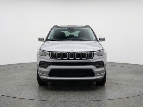 Used 2025 Jeep Compass Limited image 2