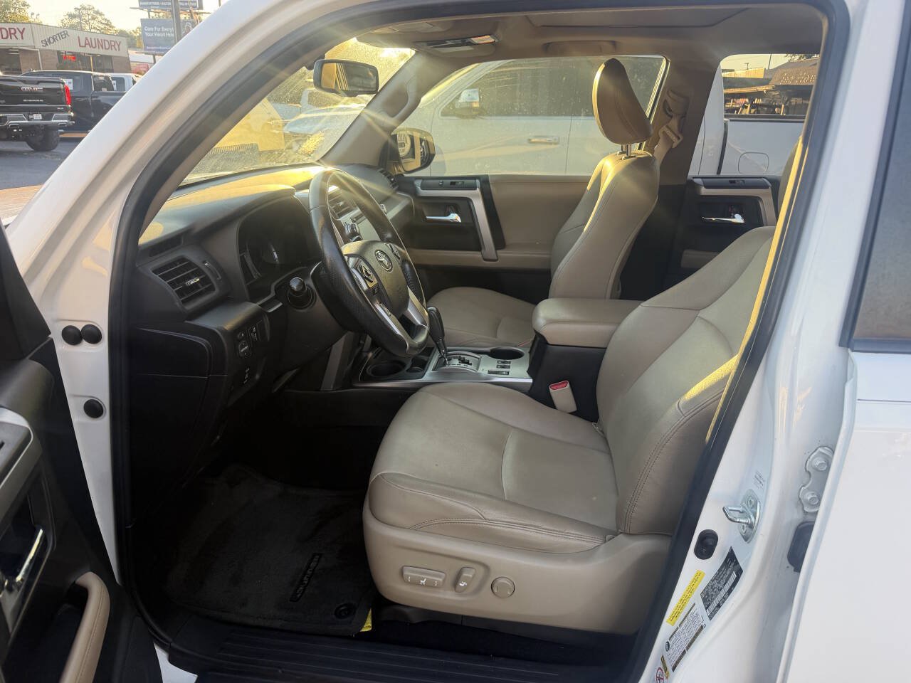 Used 2016 Toyota 4Runner SR5 Premium RWD image 21