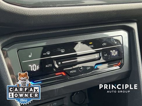 Certified 2022 Volkswagen Tiguan SE R-Line image 24