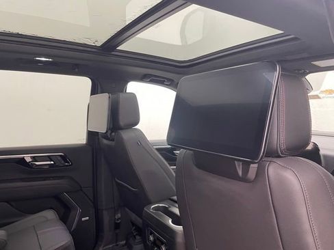 New 2026 Chevrolet Suburban RST w/ Advanced Technology Package image 15