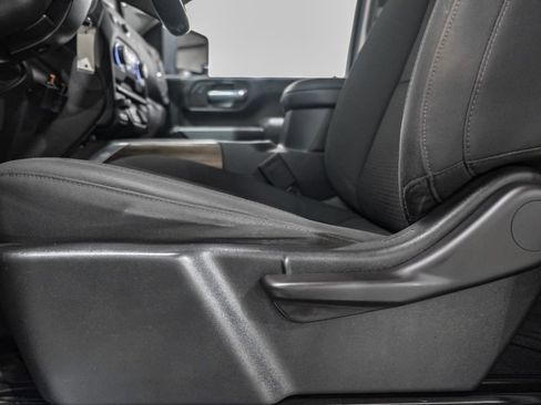 Used 2023 Chevrolet Silverado 2500 Custom w/ Custom Value Package AWD/4WD image 31