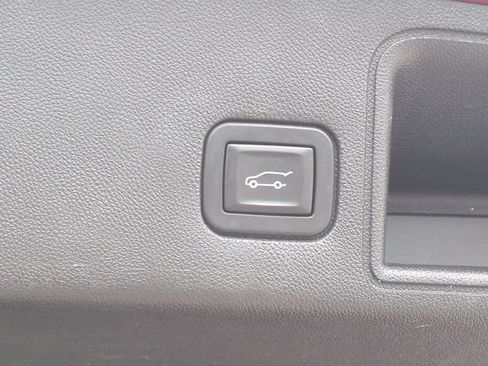 Used 2019 GMC Terrain SLT w/ Preferred Package FWD image 15
