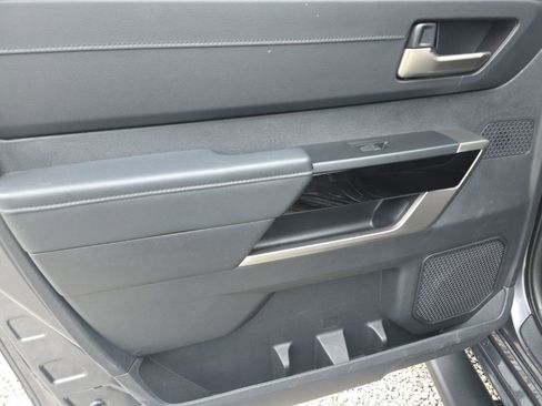 Used 2023 Toyota Tundra Limited image 16