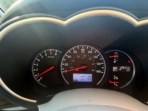 Used 2015 Nissan Quest S FWD image 19