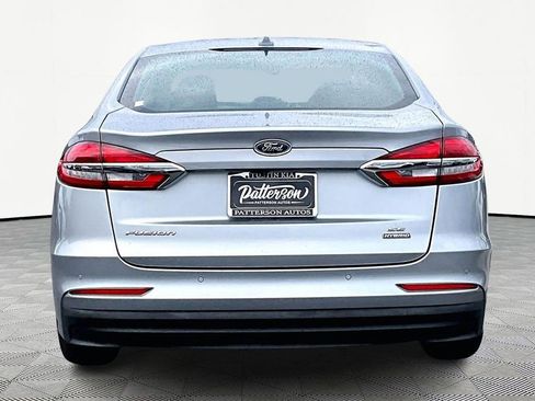 Used 2020 Ford Fusion SE image 4