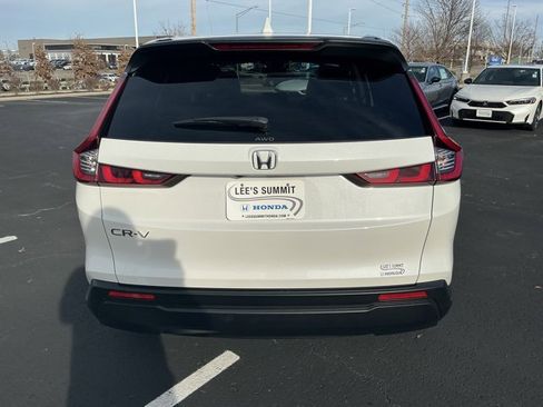 Used 2026 Honda CR-V LX image 4