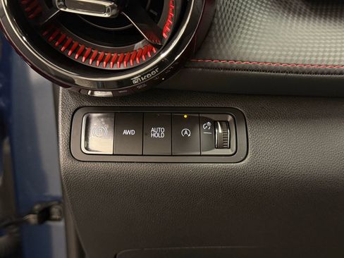 Used 2025 Chevrolet Equinox RS image 16