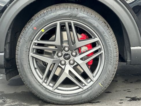 New 2026 Ford Explorer ST-Line w/ ST-Line Street Pack image 28