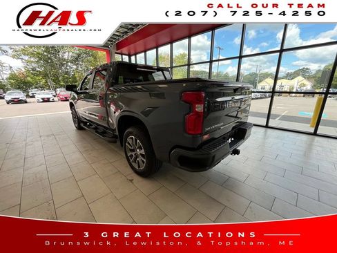 Used 2022 Chevrolet Silverado 1500 RST w/ Z71 Off-Road Package AWD/4WD image 3