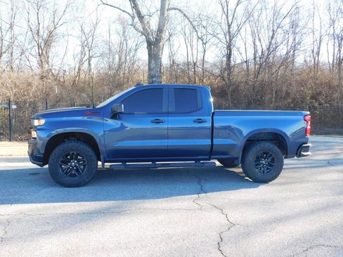 Used 2019 Chevrolet Silverado 1500 Custom Trail Boss w/ Custom Convenience Package image 2