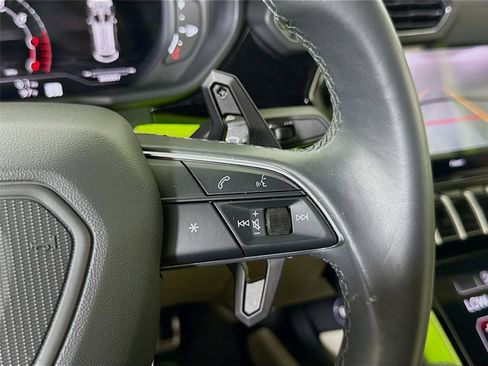 Used 2022 Lamborghini Urus image 23