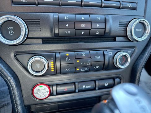 Used 2017 Ford Mustang Coupe image 15