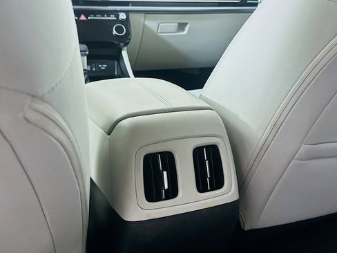 Used 2025 Hyundai Tucson SEL FWD image 26