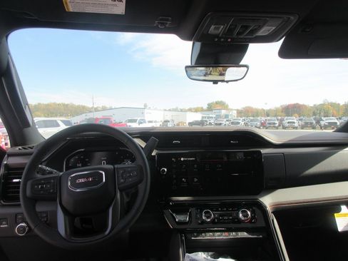 New 2026 GMC Sierra 3500 AT4 w/ AT4 Premium Plus Package image 17