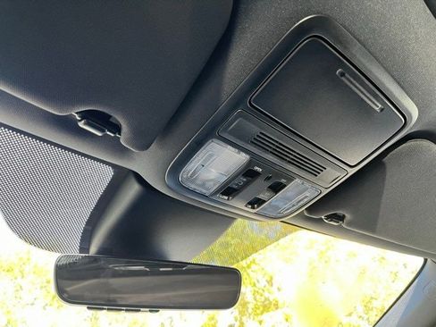 Used 2024 Honda Odyssey Sport image 9