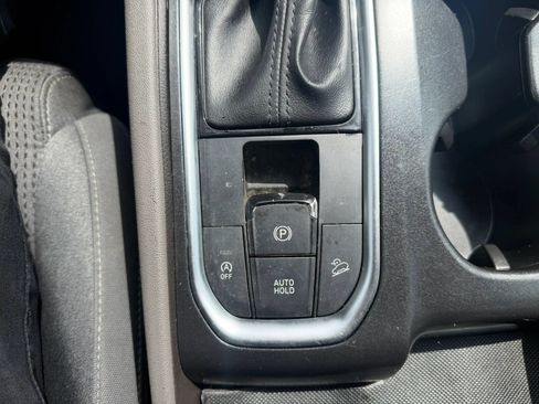Used 2019 Hyundai Santa Fe SE AWD/4WD image 22