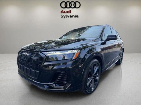 Used 2025 Audi Q7 3.0T Prestige w/ Prestige Package AWD/4WD image 3