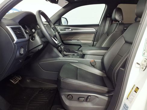 Used 2021 Volkswagen Atlas Cross Sport SE w/ Panoramic Sunroof Package image 7