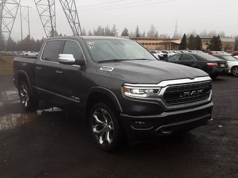 Used 2022 RAM 1500 Limited w/ Body-Colour Bumper Group image 3