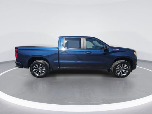 Used 2022 Chevrolet Silverado 1500 RST AWD/4WD image 2