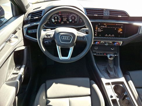 New 2025 Audi Q3 2.0T Premium image 7