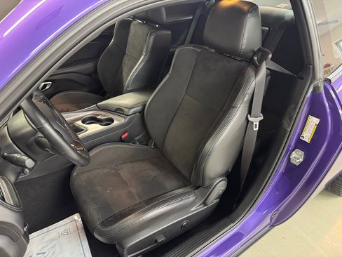 Used 2023 Dodge Challenger R/T Plus w/ Plus Package image 7