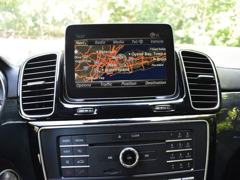 Used 2019 Mercedes-Benz GLS 550 4MATIC w/ Driver Assistance Package image 31