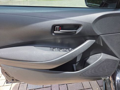 Used 2023 Toyota Corolla LE FWD image 26
