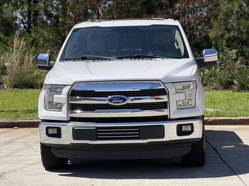 Used 2015 Ford F150 Lariat w/ Equipment Group 502A Luxury RWD image 4