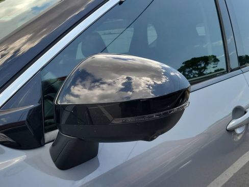 Used 2022 Nissan Rogue Platinum w/ Head-Up Display Package FWD image 3