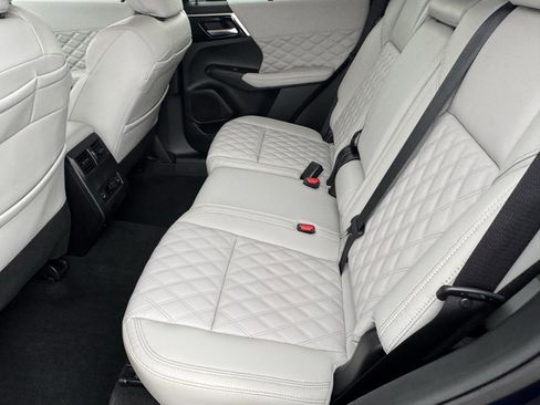 Used 2024 Mitsubishi Outlander SEL image 6