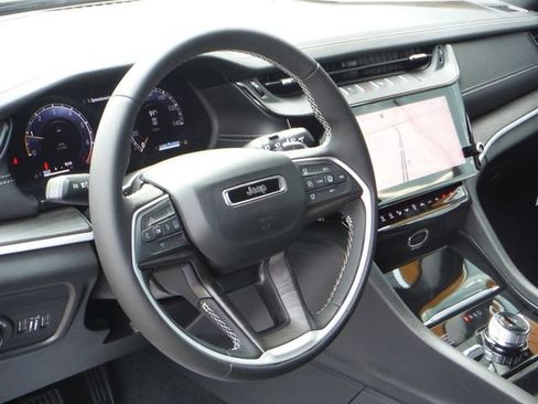 New 2026 Jeep Grand Cherokee L Limited w/ Limited Altitude Package AWD/4WD image 3