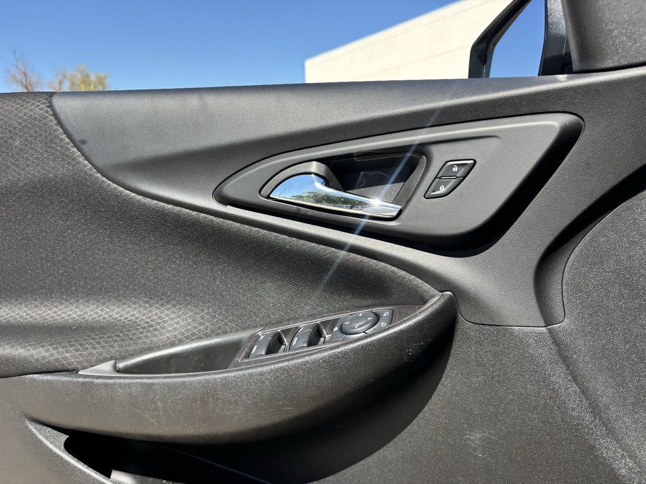 Used 2023 Chevrolet Malibu LT FWD image 19