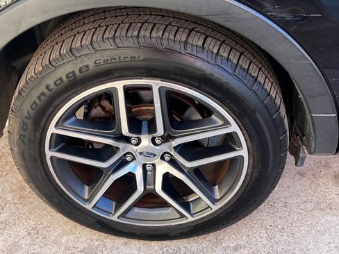 Used 2016 Ford Explorer Sport w/ Equipment Group 401A image 10