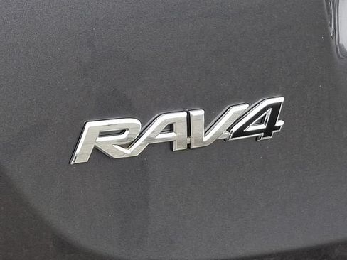 Used 2014 Toyota RAV4 LE AWD/4WD image 29