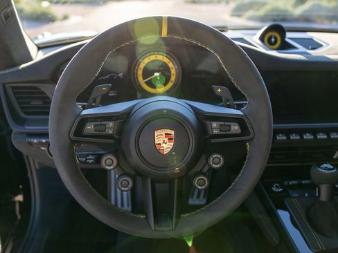 Used 2025 Porsche 911 GT3 RS image 17