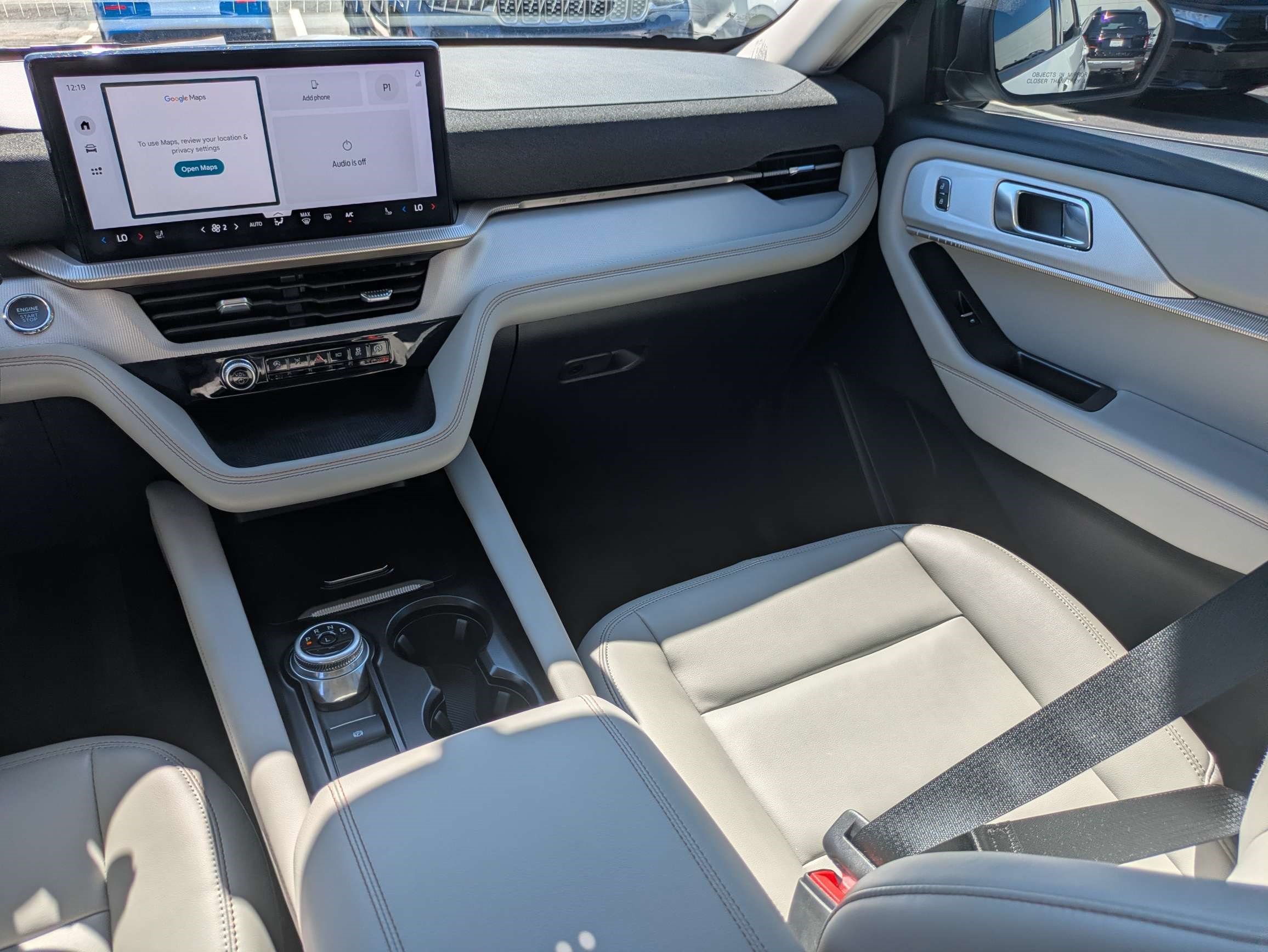 Used 2025 Ford Explorer Active w/ Active Comfort Package RWD image 24