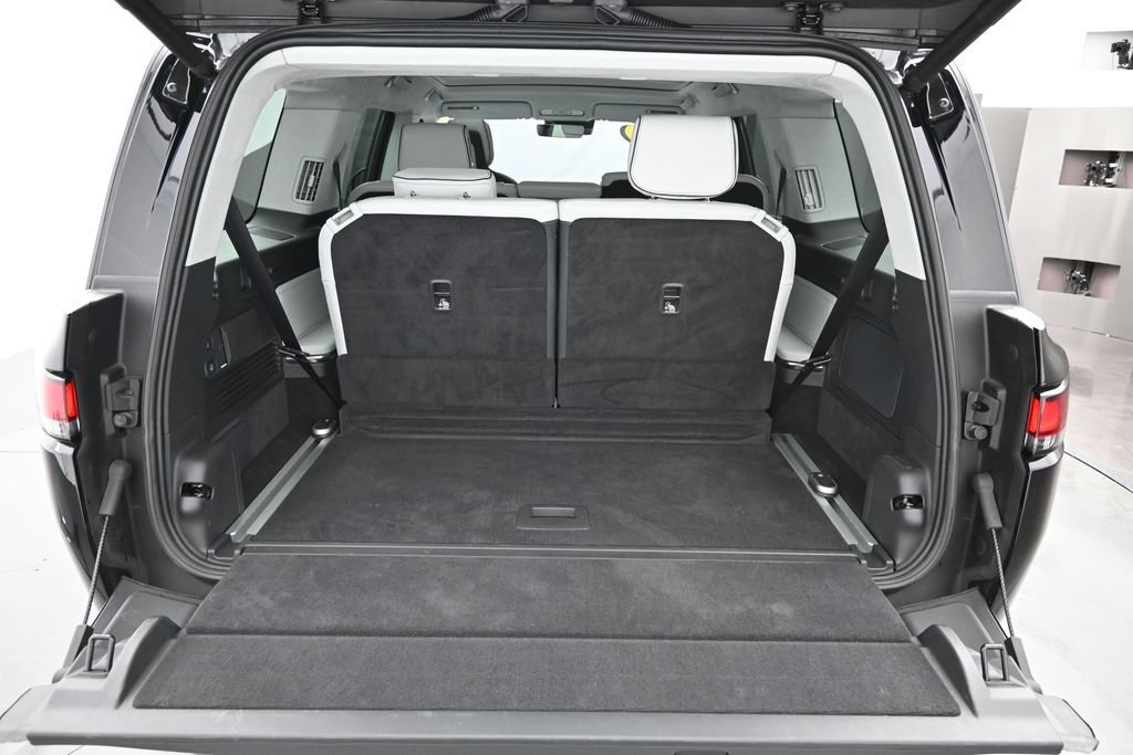 Used 2025 Rivian R1S Premium Dual AWD/4WD image 29