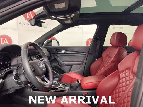 Used 2023 Audi SQ5 Premium Plus w/ Premium Plus Package image 9