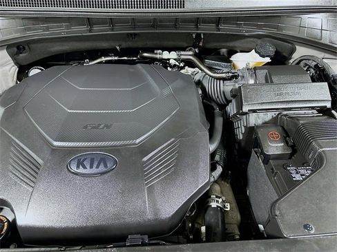 Used 2019 Kia Sorento SX image 23