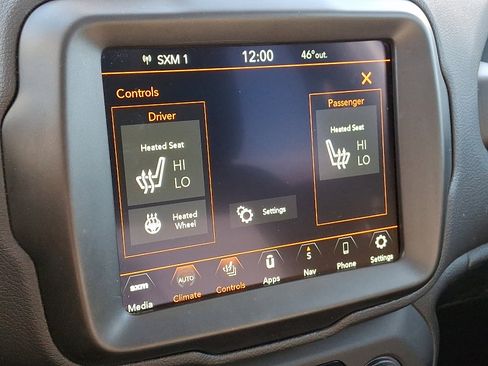 Certified 2022 Jeep Renegade Limited w/ Sun, Sound & Wheels Group image 19