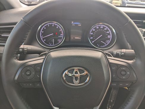 Used 2019 Toyota Camry SE image 21