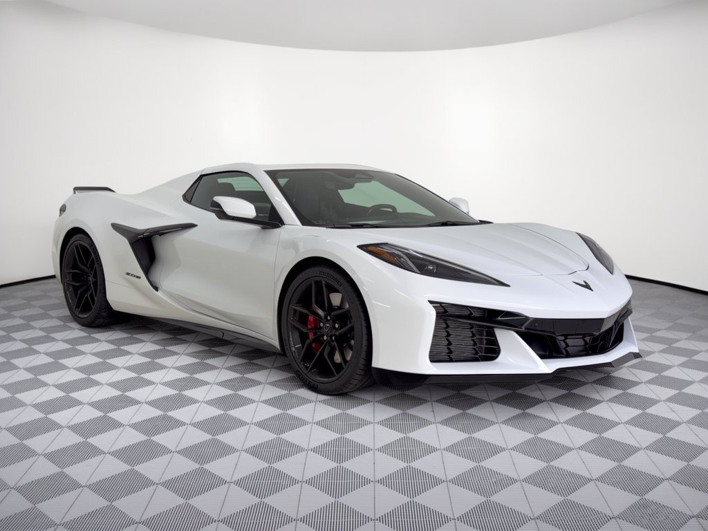 Used 2026 Chevrolet Corvette Z06 RWD image 7