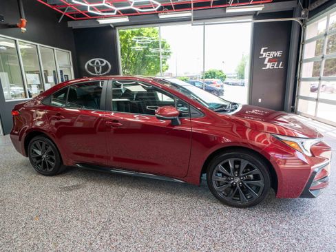 Used 2024 Toyota Corolla SE FWD image 5