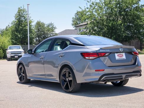 Used 2023 Nissan Sentra SR w/ Trunk Package image 6