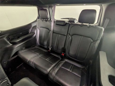 Used 2024 Jeep Wagoneer Series III w/ Premium Group I image 29