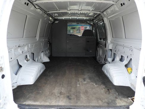 Used 2007 Ford E-150 and Econoline 150 RWD image 17