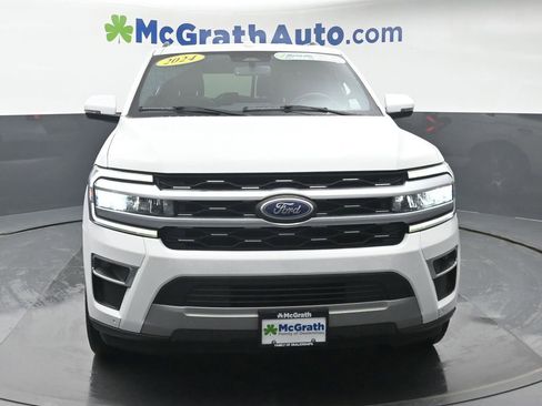 Used 2024 Ford Expedition Limited AWD/4WD image 4