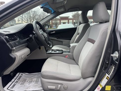 Used 2012 Toyota Camry LE image 13